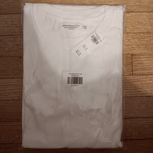 Abercrombie And Fitch Premium Essentials Cropped T Shirt